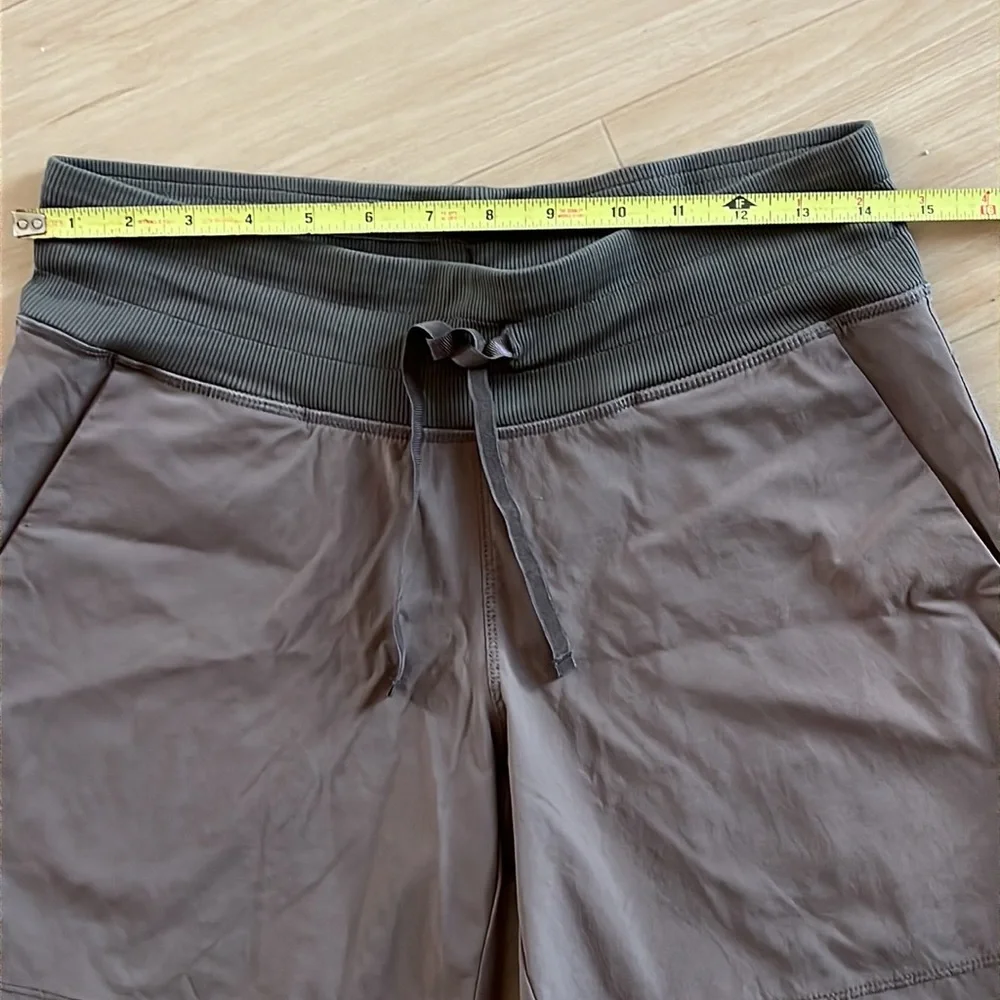 TUFF ATHLETICS WOMENS 5” ATHLETIC SHORTS SIZE SMALL - Picture 4 of 10